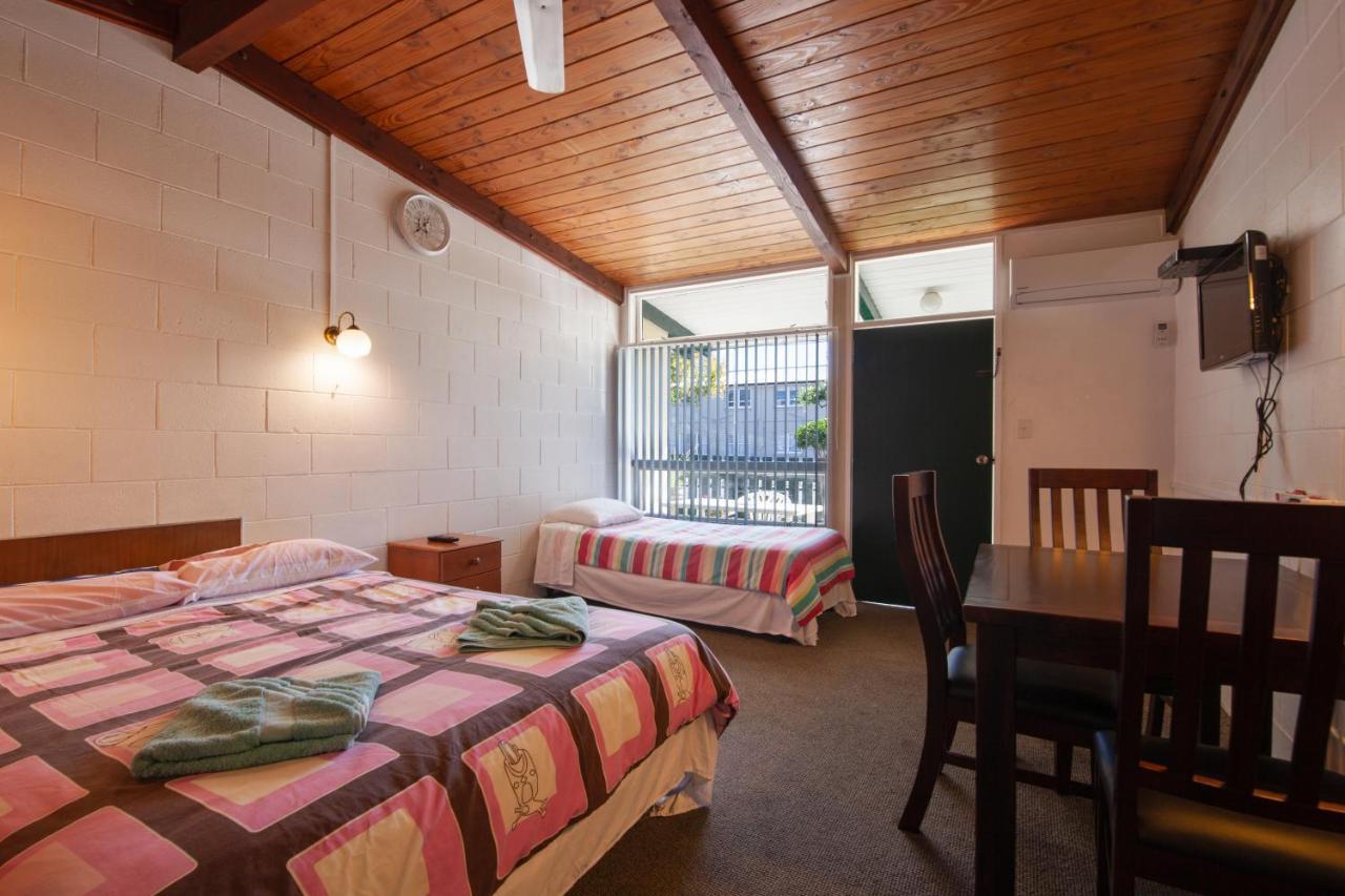Aaryn Court Motel Роторуа Екстер'єр фото