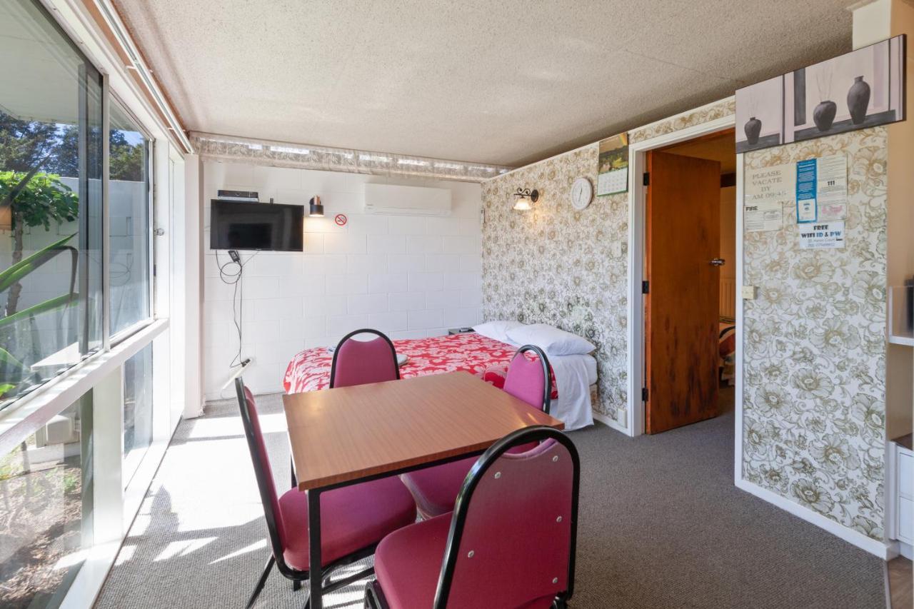 Aaryn Court Motel Роторуа Екстер'єр фото